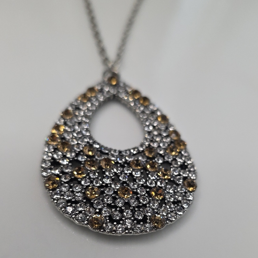 Elegant Silver and Gold Teardrop Shaoe with Rhinestones Necklace